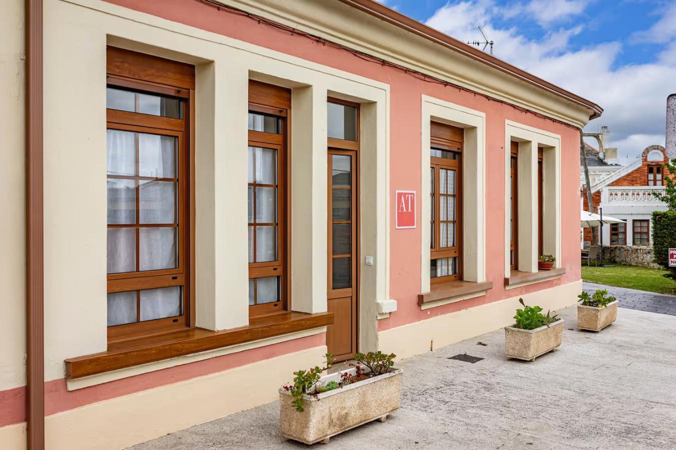 Apartamentos Turisticos As Cetareas Rinlo Exterior foto